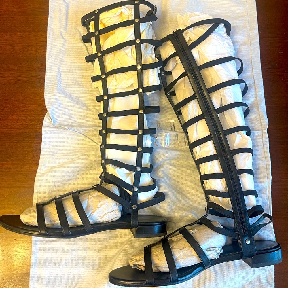10.5 STUART WEITZMAN pristine black gladiator sandals w/ box and bag